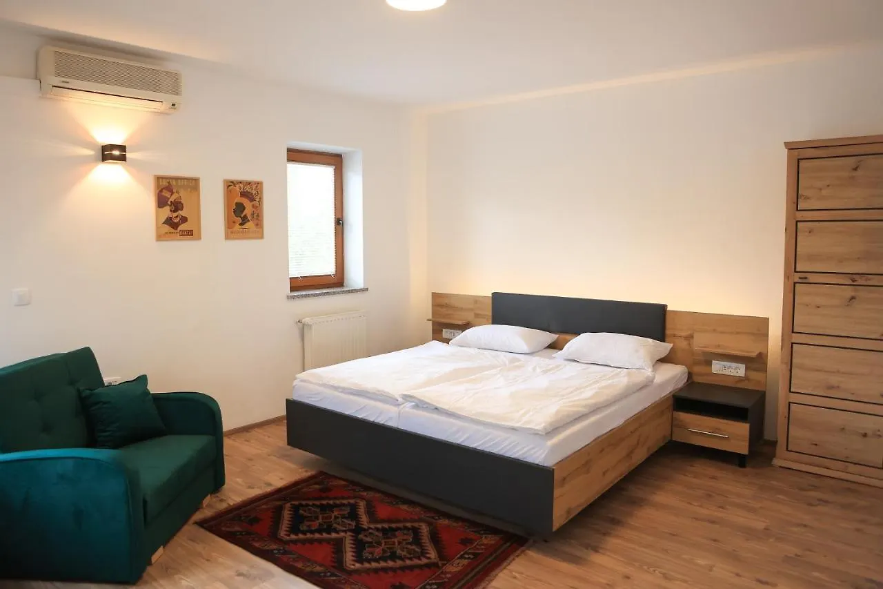 Apartments Katrca Bezigrad Ljubljana 0*,  Szlovénia
